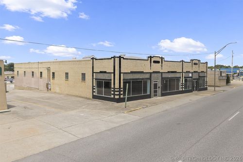 815 Broadway St, Ardmore, OK, 73401-4526 | Card Image