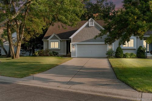 6859 Tangle Wood, Waterford, MI, 48327-3514 | Card Image