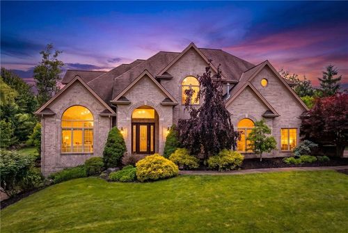 2114 N Villa Ct, Gibsonia, PA, 15044-7413 | Card Image