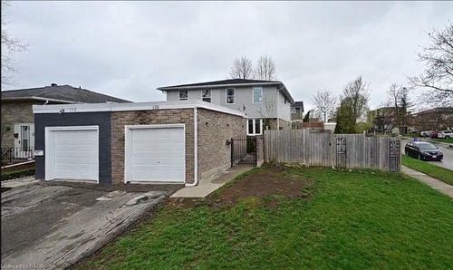 150 Overlea Dr, Kitchener, ON, N2M1T3 | Card Image
