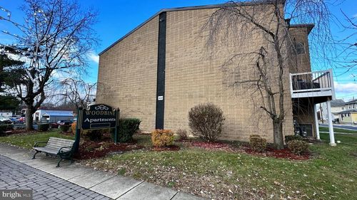 apt-b8-300 Broadway, WESTVILLE, NJ, 08093-1123 | Card Image