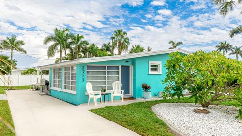 2713 Avenue C, Holmes Beach, FL, 34217-2121 | Card Image