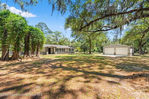 7845 N Flame Vine Way, Crystal River, FL, 34428-7306 | Card Image