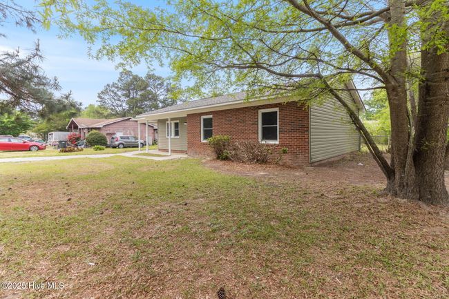 706 Ashley Dr, House other with 3 bedrooms, 2 bathrooms and 1 parking in Laurinburg NC | Image 4