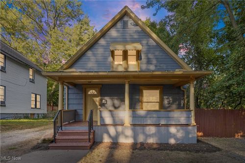 374 Gibbs Pl, Akron, OH, 44306-1106 | Card Image