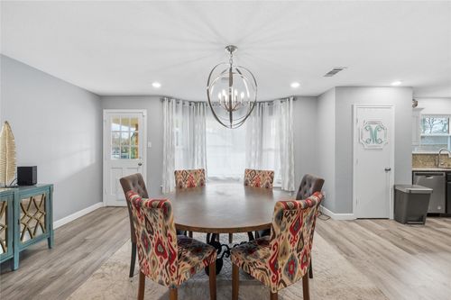 111 Havenwood Dr, Enchanted Oaks, TX, 75156-9089 | Card Image