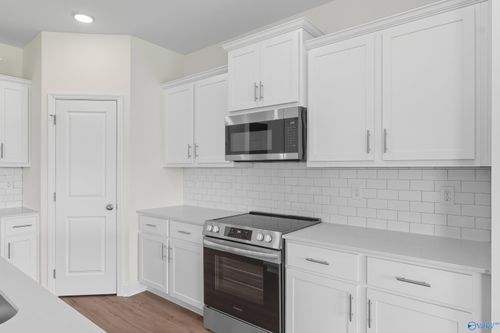 231 Jerrie Lynn Blvd, Meridianville, AL, 35759-3806 | Card Image