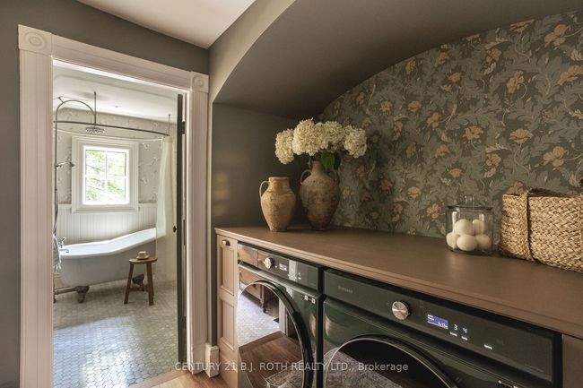 42 Burton Ave, House other with 3 bedrooms, 3 bathrooms and 2 parking in Barrie ON | Image 38