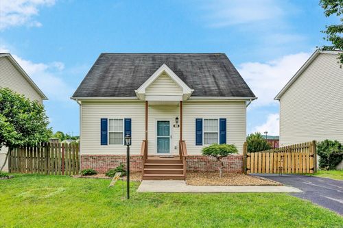 135 Wistaria Dr, Christiansburg, VA, 24073-6294 | Card Image
