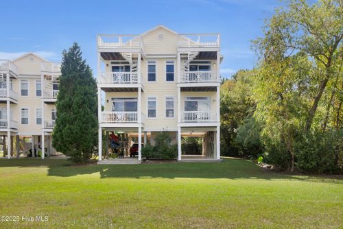 4001 Marina Townes Dr, New Bern, NC, 28560-7219 | Card Image