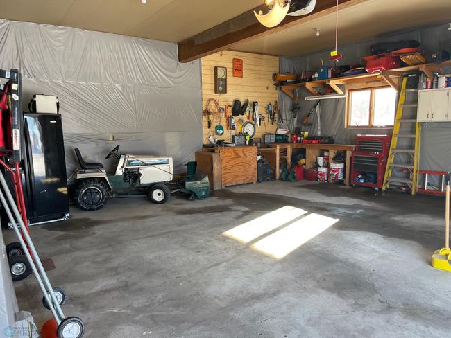 Attached garage | Image 55