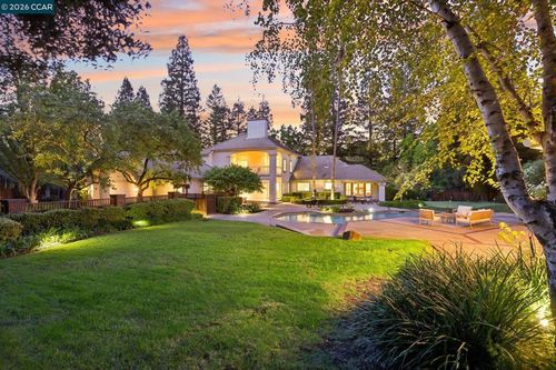 31 Tierra Verde Ct, Walnut Creek, CA, 94598-4857 | Card Image