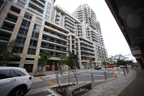 512-9205 Yonge St, Richmond Hill, ON, L4C1V5 | Card Image