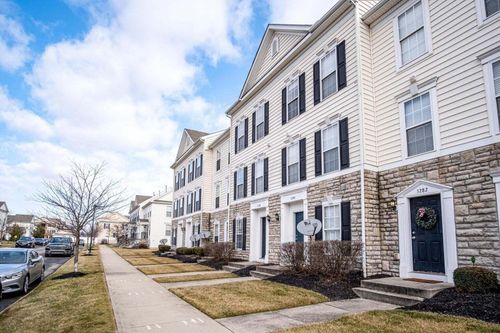 26-5286 Royal Arch Cascade Dr, Dublin, OH, 43016-6273 | Card Image
