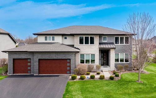 32 N Acacia Dr, Hawthorn Woods, IL, 60047-3712 | Card Image