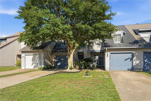 705 Hecate Dr, Virginia Beach, VA, 23454-6827 | Card Image