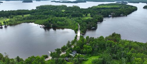 1106 Beaumaris Rd, Beaumaris, ON, P1L0M8 | Card Image