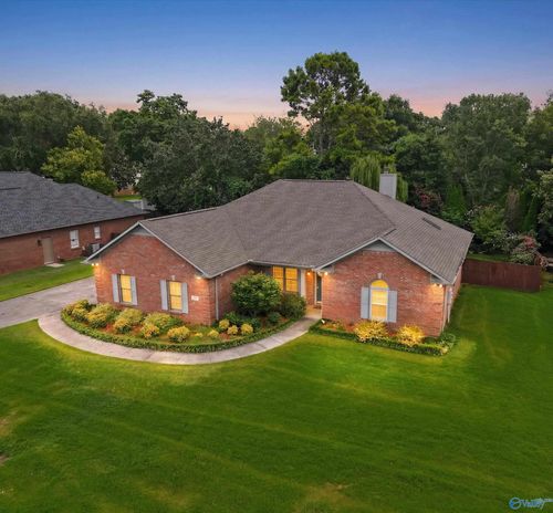 2109 Magna Carta Pl Sw, Huntsville, AL, 35803-2171 | Card Image