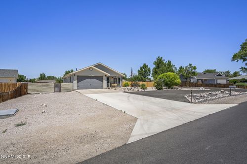 610 Hunter Park Way, Fallon, NV, 89406-5428 | Card Image