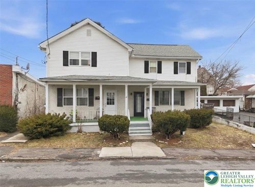 89 Tompkins St, Pittston, PA, 18640-1022 | Card Image