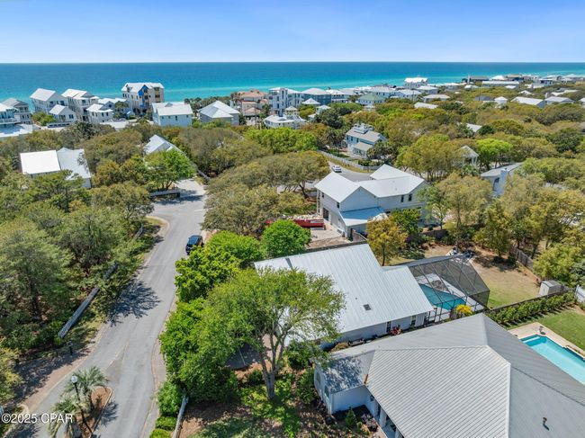 550 Seabreeze Cir, House other with 3 bedrooms, 3 bathrooms and null parking in Seacrest FL | Image 56