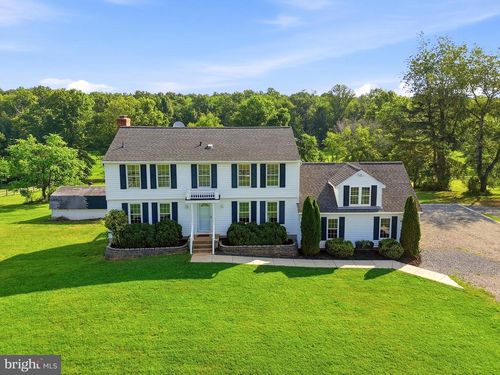9411 Green Meadows Rd, WARRENTON, VA, 20187-7761 | Card Image