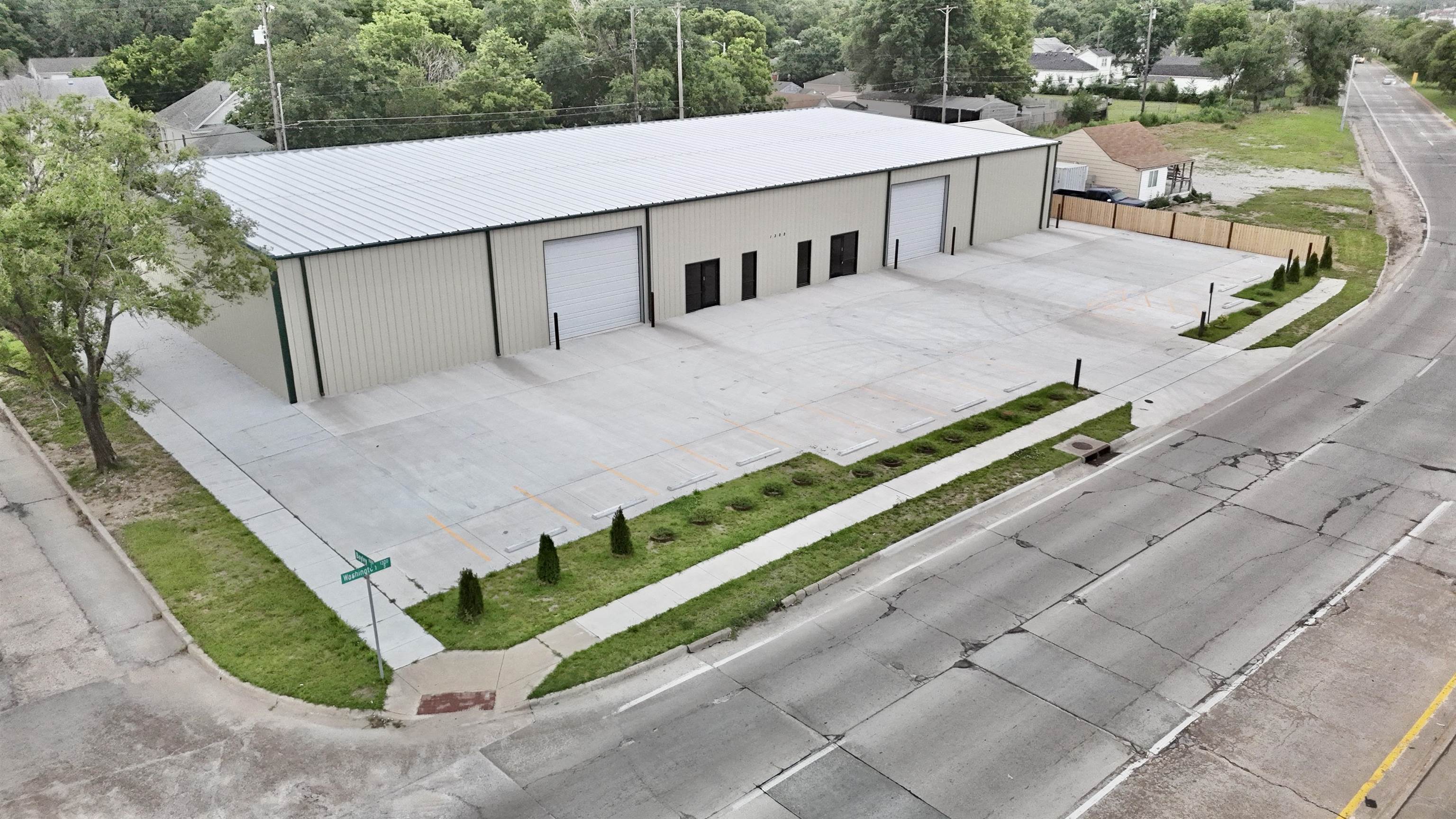 1302 S Washington Ave, Wichita, KS 67211