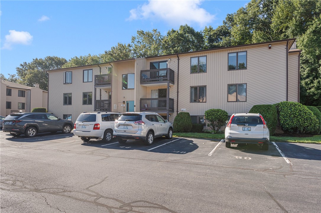 Kristee Cir, West Warwick, RI 02893