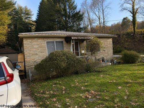 2826 Buckhannon Pike, Mount Clare, WV, 26408 | Card Image