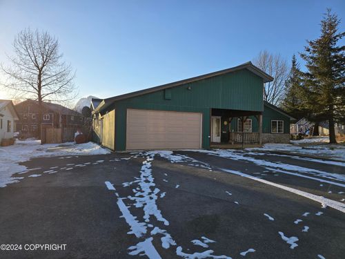 528 W Klutina Street, Valdez, AK, 99686 | Card Image