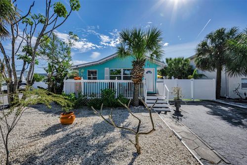 504 70th Ave, ST PETE BEACH, FL, 33706-2015 | Card Image