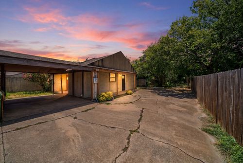 420 S Las Vegas Trl, White Settlement, TX, 76108-2751 | Card Image