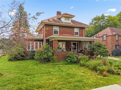 807 Campbell Cir Ne, Massillon, OH, 44646-4854 | Card Image