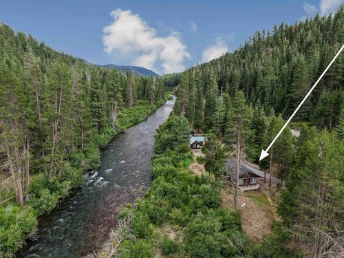 7598 River Rd, Truckee, CA, 96161 | Card Image