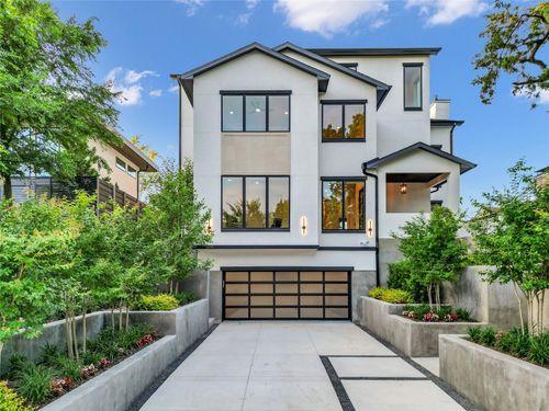 419 W Colorado Blvd, Dallas, TX, 75208-2408 | Card Image