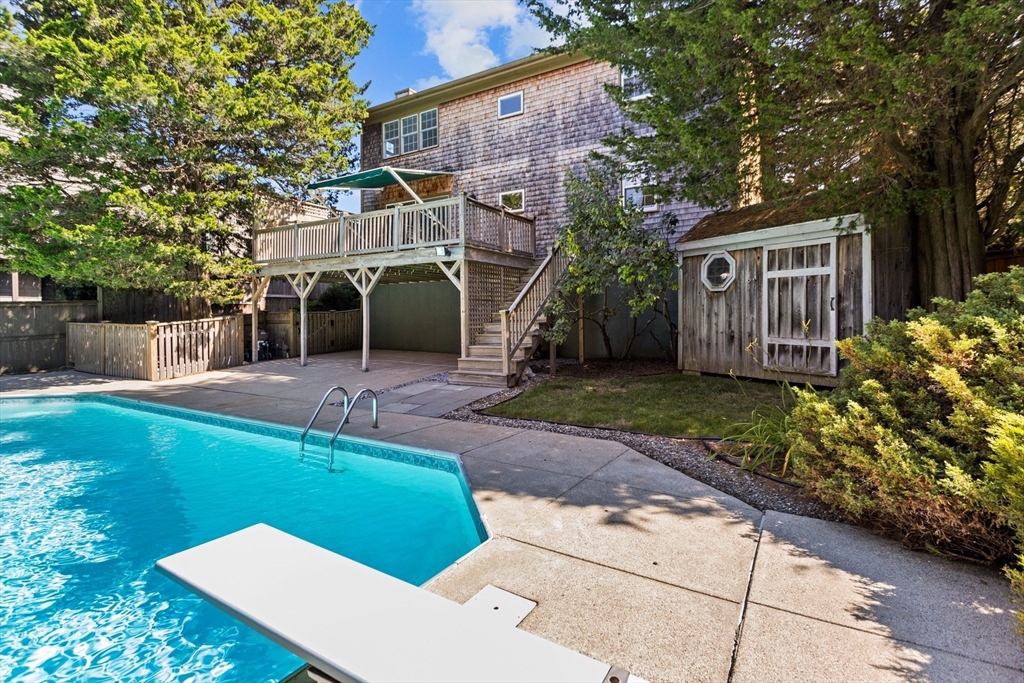 Lewis Ave, Tiverton, RI 02878
