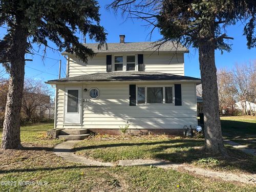 230 Ritter Ave, Northwood, OH, 43619-1522 | Card Image