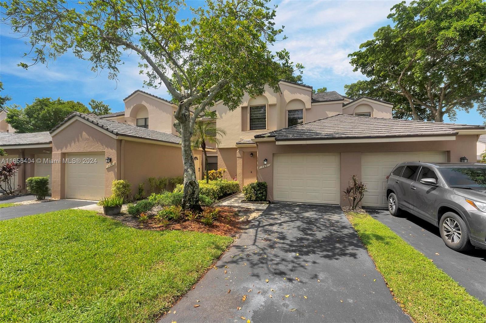 98th Ter, Plantation, FL 33324