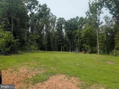 37 Honey Ln, Stafford, VA, 22554-6646 | Card Image