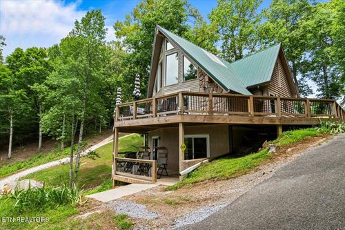 824 Deerfield Way, La Follette, TN, 37766-6601 | Card Image