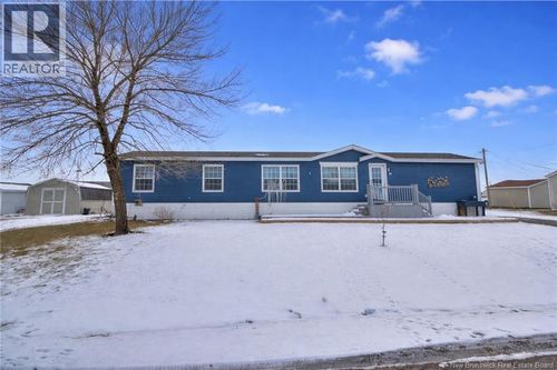 22 Perilla St, Moncton, NB, E1H2Z2 | Card Image