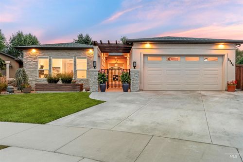 9946 W Wildbranch Ct, Star, ID, 83669-6029 | Card Image