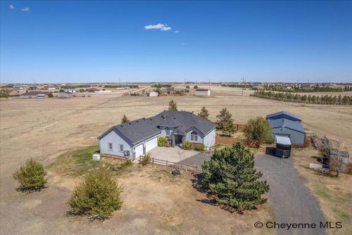 8543 Firethorn Ln, Cheyenne, WY, 82009-8493 | Card Image