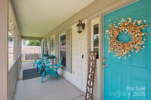 10206 Washam Potts Rd, Cornelius, NC, 28031-9156 | Card Image