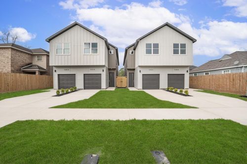 7120 Eastwood St, Houston, TX, 77021-5808 | Card Image