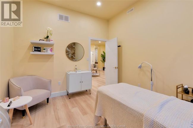 4667 Wyandotte St E, Home with 0 bedrooms, 0 bathrooms and null parking in Windsor ON | Image 39