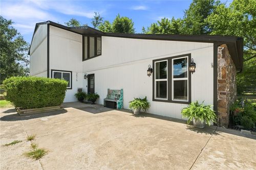2515 Wildcat Creek Blvd, Springdale, AR, 72762-9460 | Card Image