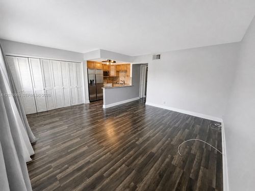 11-1-4050 Ne 12th Ter, Oakland Park, FL, 33334 | Card Image