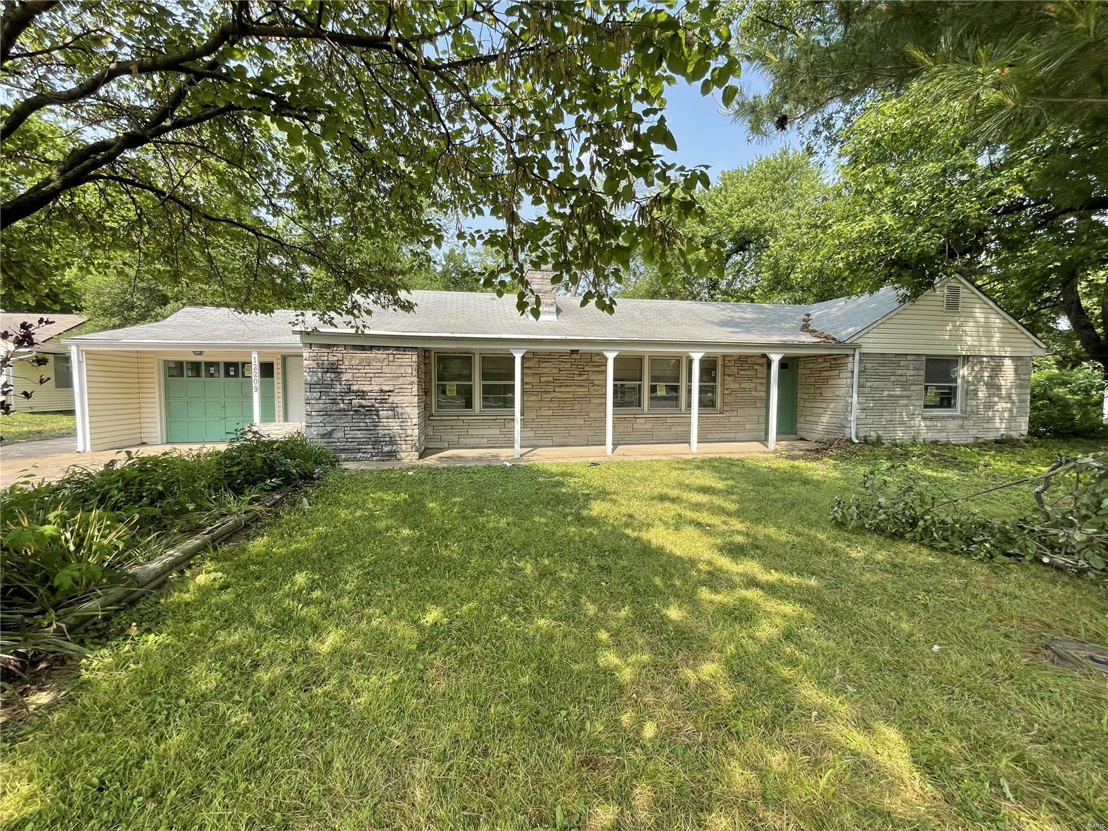 Benham Rd, Saint Louis, MO 63138