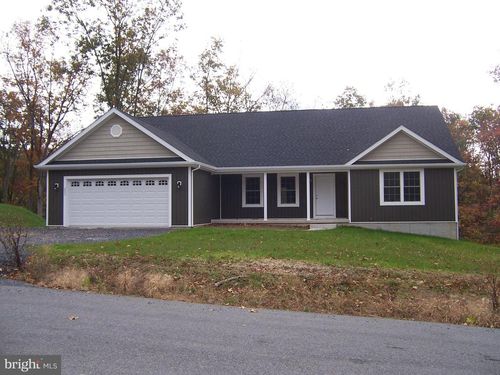 223 Fairview Oaks Ln, BERKELEY SPRINGS, WV, 25411-9000 | Card Image